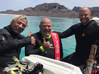 Diving with the Divers Inn MX team